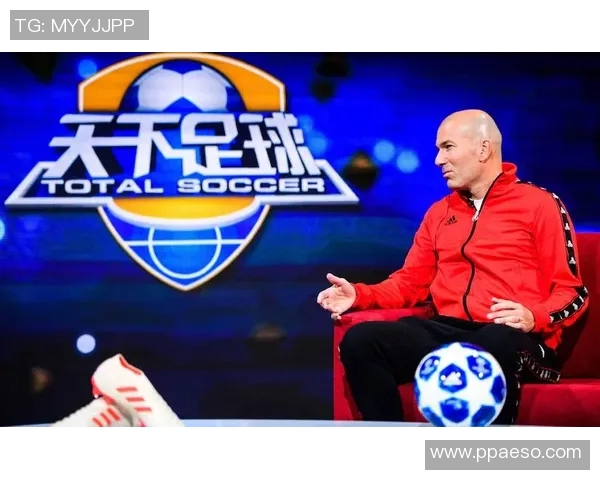 天下足球年度十大球星评选盘点足坛风云人物荣誉之路